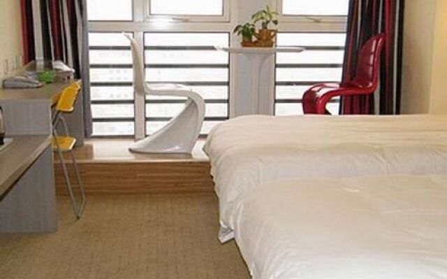 Laiyin Junting Business Hotel