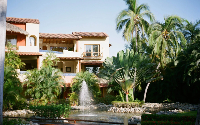 Thompson Zihuatanejo, A Beach Resort, by Hyatt