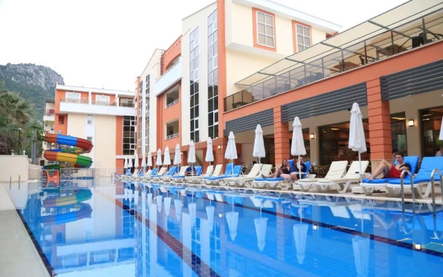 Maya World Moonlight