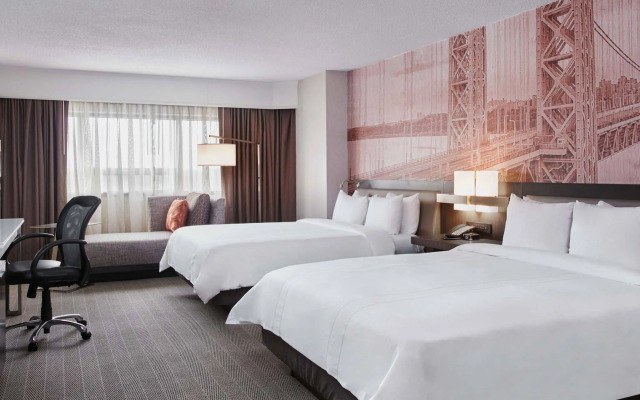 Teaneck Marriott at Glenpointe