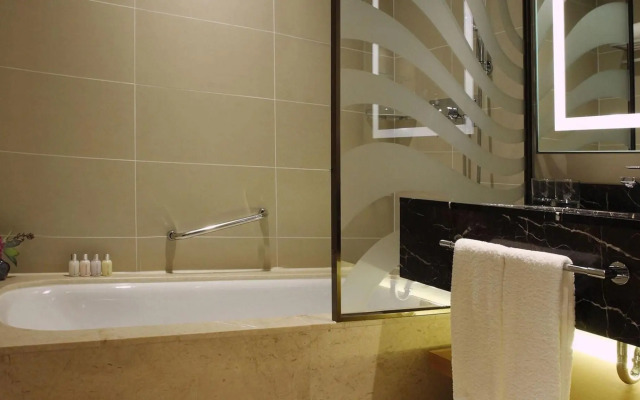 Lotte City Hotel Jeju Airport