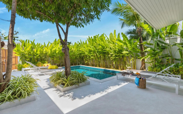 Villa White Orchid