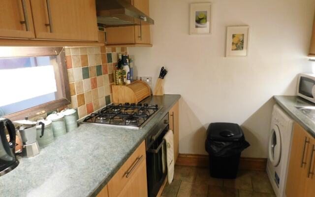 Central 1 - Bed Apartment in Edinburgh Sleeps 3