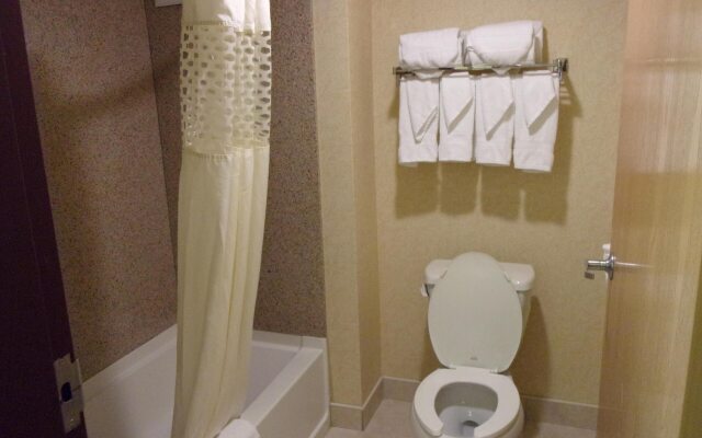 Hampton Inn & Suites Bolingbrook