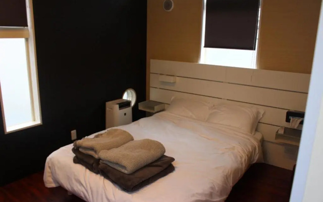 En- Hostel & Café Bar