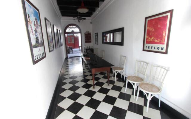Royal Bar & Hotel