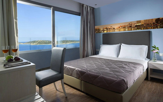 Mistral Bay Hotel