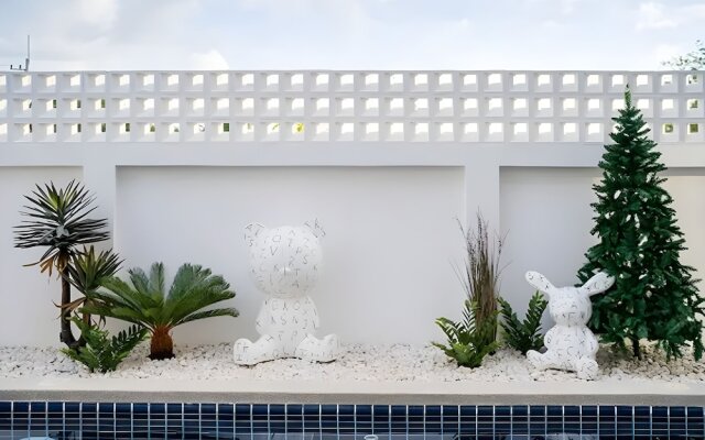 Platinum Pool Villa