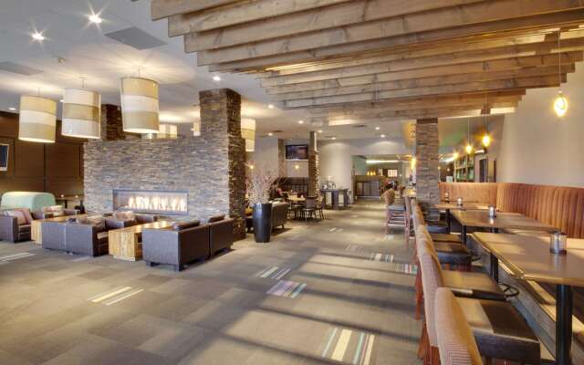 Coast Kamloops Hotel & Conference Centre