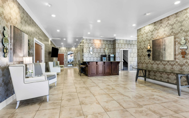 Best Western Plus Abbey Inn