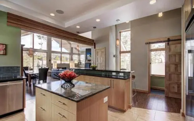 White Cloud Mountain Home