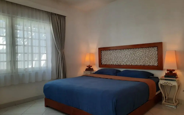 Yogyakarta Tropicana Villa