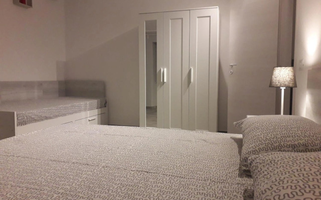 Fontanarossa Airport Sleep and Travel