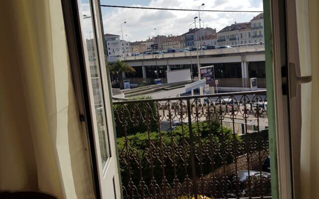 Welcome to Cannes - GALIENNI 3