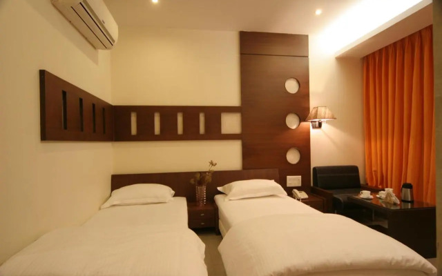 OYO Rooms RC Dutt Road