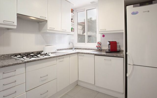 Sunny View Apartment