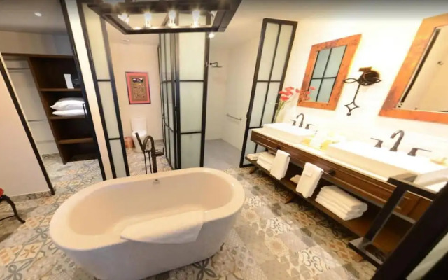 Enchanting Specious 2BR With Terrace - Cabo