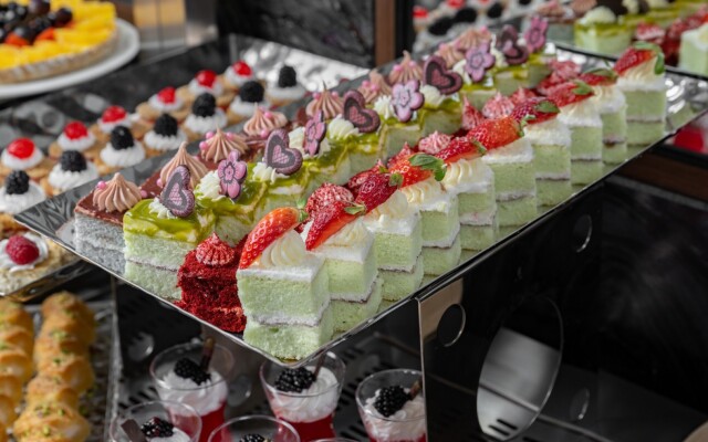 Three Pearls Musalli Makkah