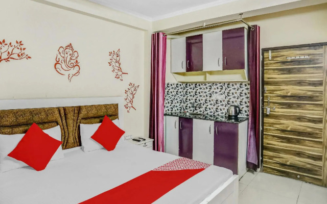 OYO 86348 Hotel crossing republik