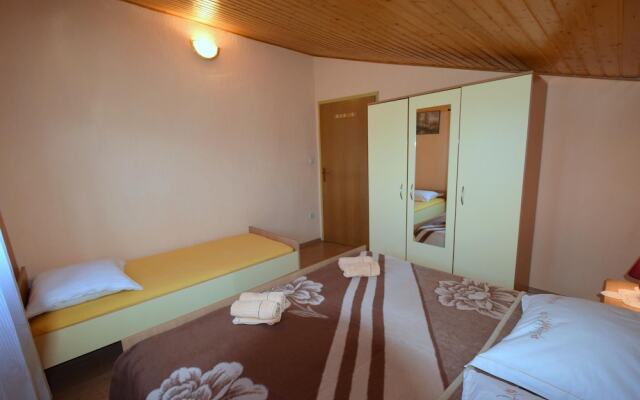 Apartments Mare