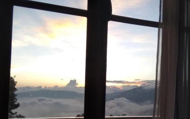 Sherpa Residency and Farmhouse