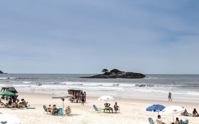 pequeno e aconchegante meia quadra da praia