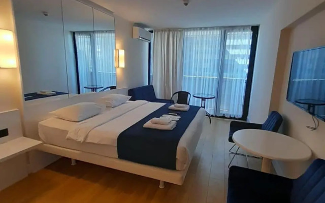 Inn Khimshiashvili 27