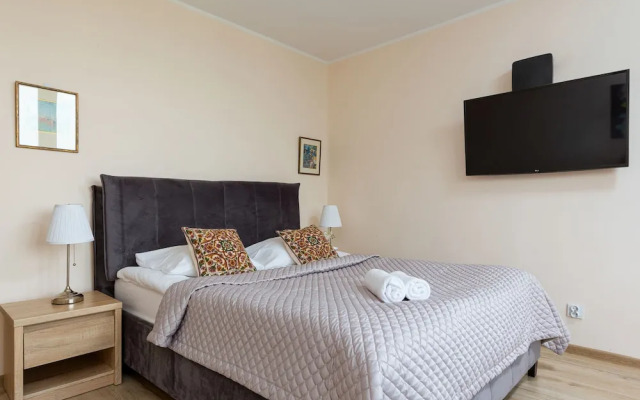 Apartment With Three Bedrooms by Renters