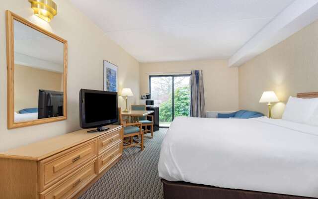Travelodge by Wyndham Bridgewater