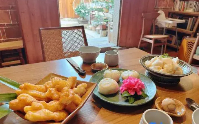 Chen’s Courtyard Guesthouse(Chen Jia Yuan Li)