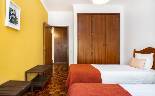 Damasceno Large Apartment