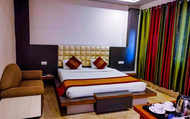 Hotel Grand Tapovan