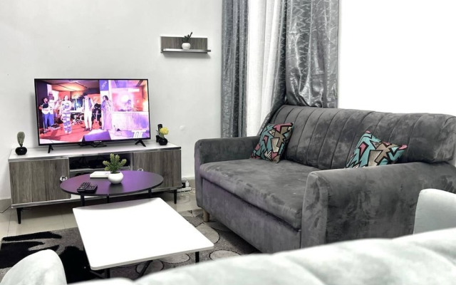 Stunning Apartment With Free Parking