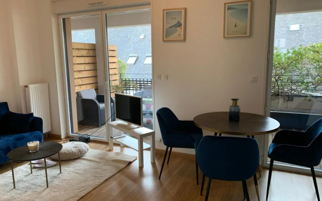 Appartement Centre Ville Avec Terrasse Et Parking Securise