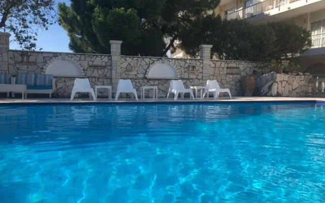 Rodini Beach Hotel