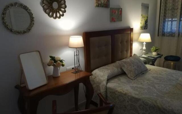 Hostal Rompeolas
