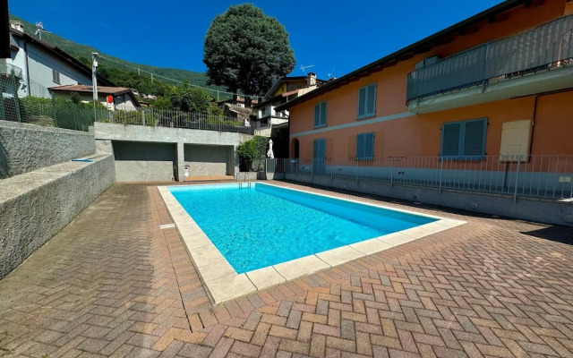 Pianello Charming Lake View