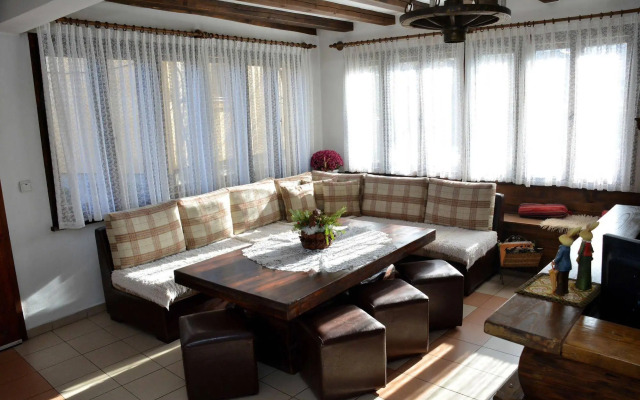Trenchova Guest House
