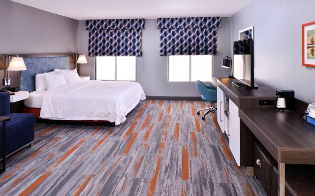 Hampton Inn & Suites Legacy Park-Frisco