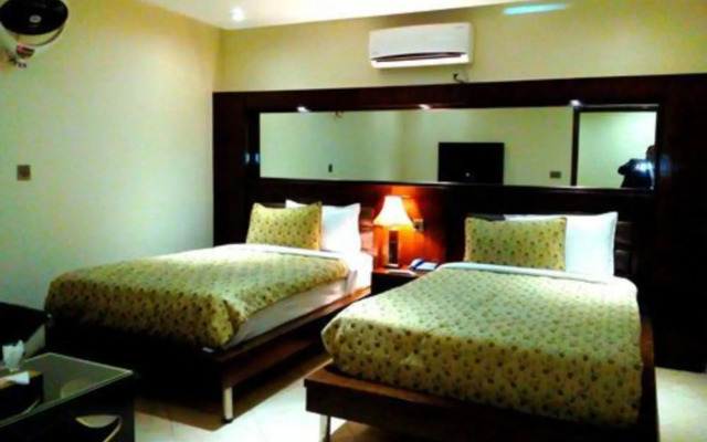 Bling Hotel International