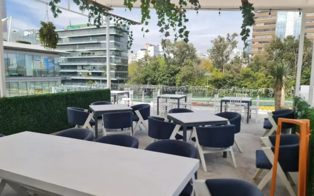 Suites Arboleda 215