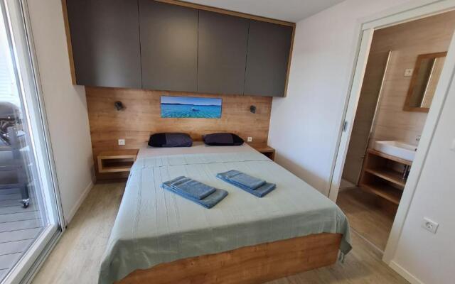 Mobilhome NaMore C4, Tisno