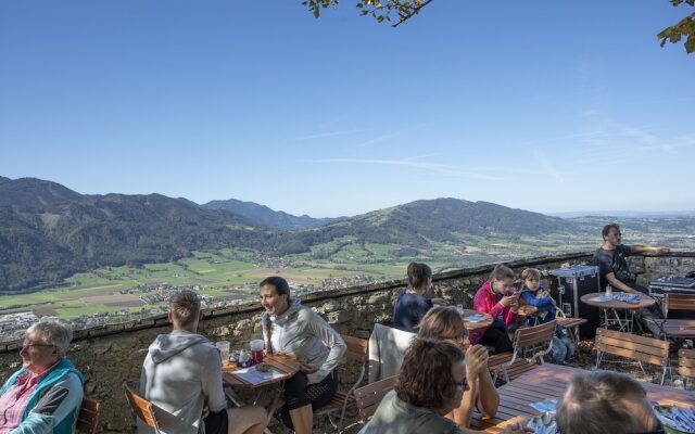 Burg Altpernstein