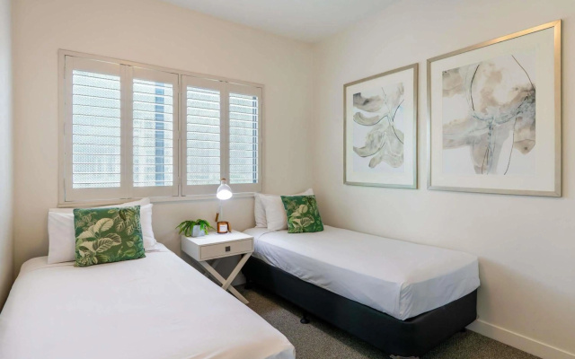 BreakFree Royal Harbour – Guest Rooms – Cairns