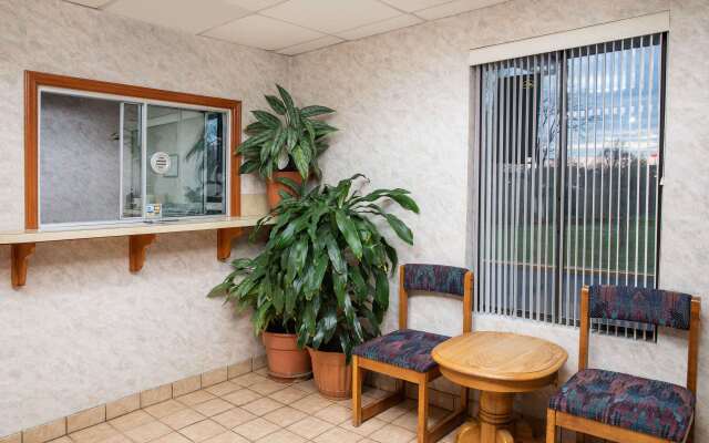 Super 8 by Wyndham Burlington NC