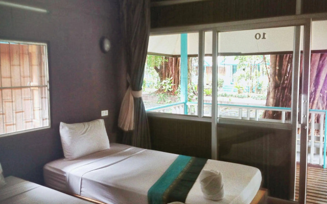 Blu' Beach Bungalows