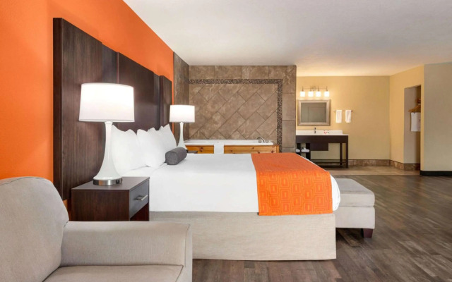 Howard Johnson by Wyndham Pigeon Forge