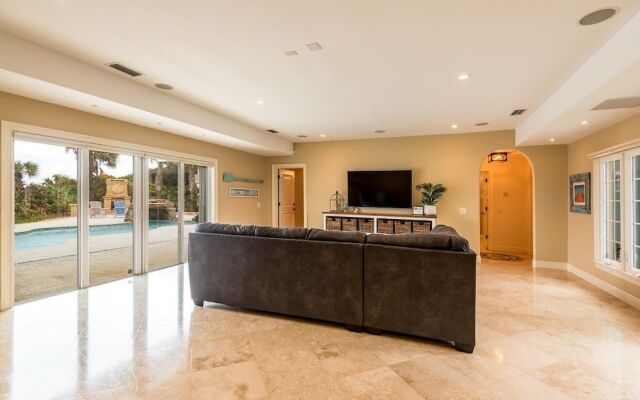 Melbourne Beach Oceanfront Villa w/ Pool