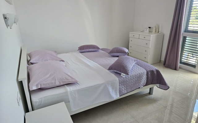 Apartments Nada