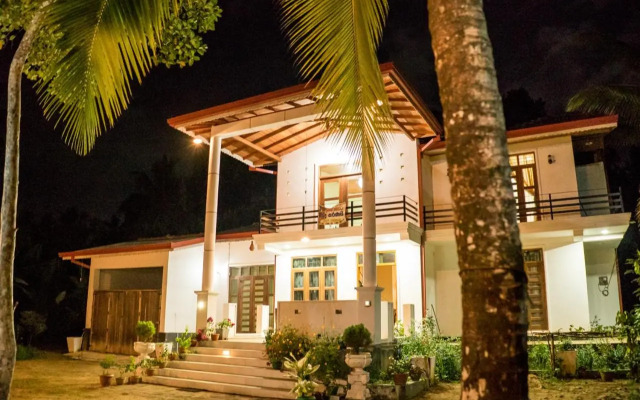 The Breeze Pinnawala Homestay
